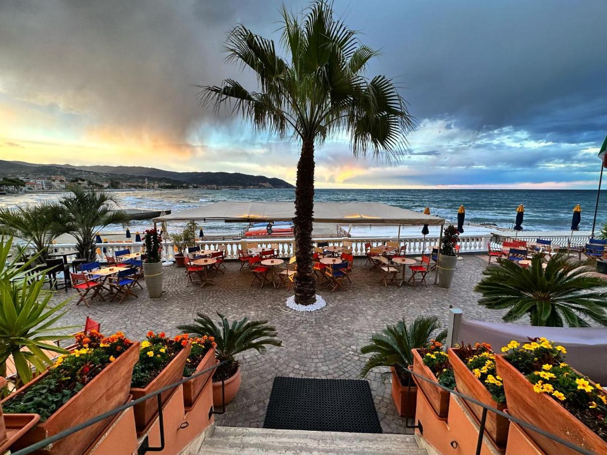 Hotel Golfo E Palme Diano Marina Exteriér fotografie