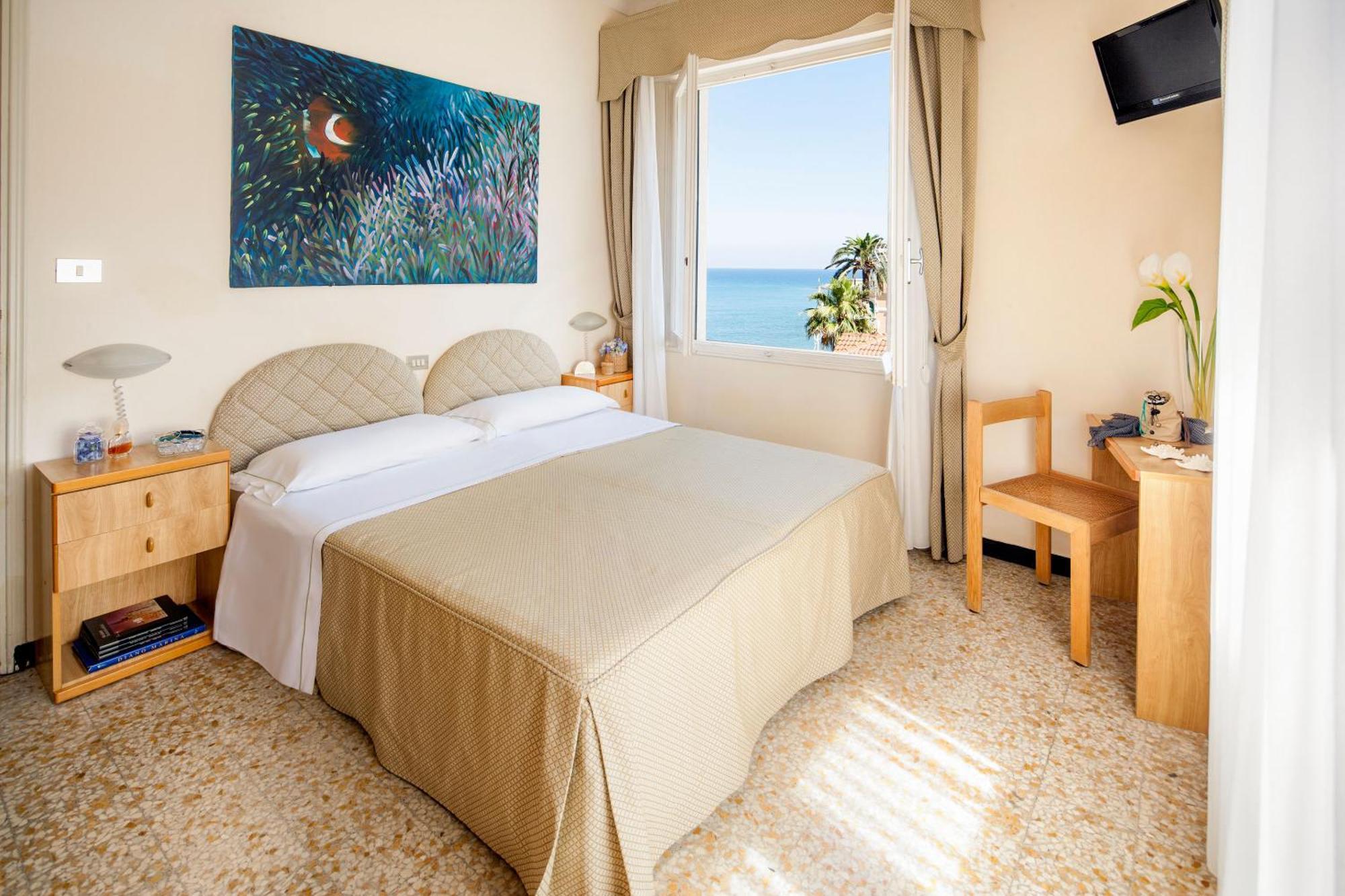 Hotel Golfo E Palme Diano Marina Pokoj fotografie