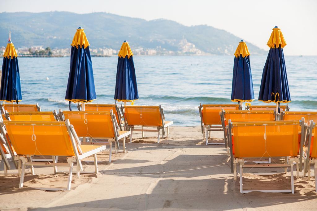 Hotel Golfo E Palme Diano Marina Exteriér fotografie